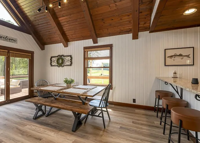 Shuffleboard, Bar, & Ev Charger Carbondale